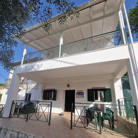 Villa Korakades Екстер'єр фото